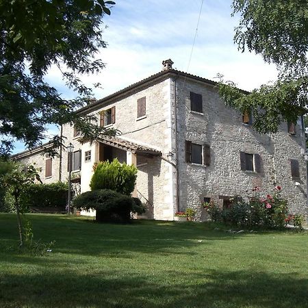 Agriturismo Ca Serrantonio Urbania Exterior foto