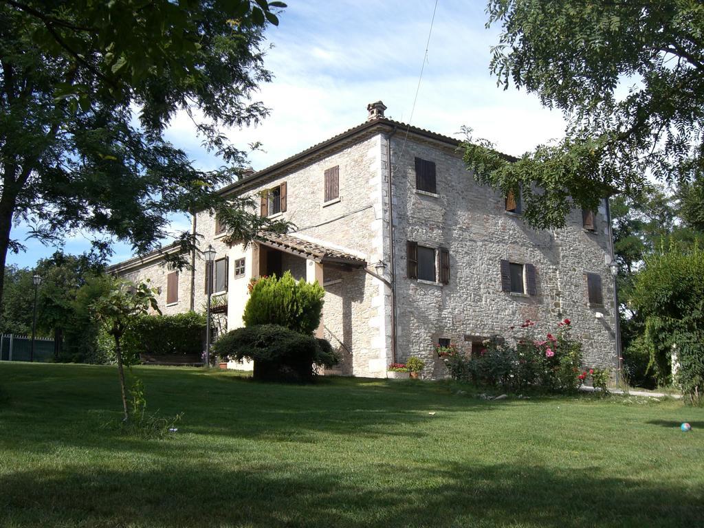 Agriturismo Ca Serrantonio Urbania Exterior foto